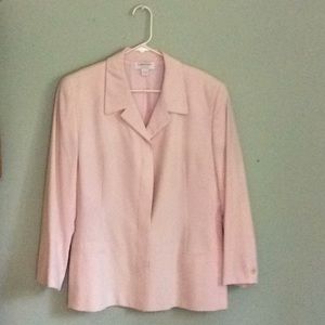 Light pink skirt suit